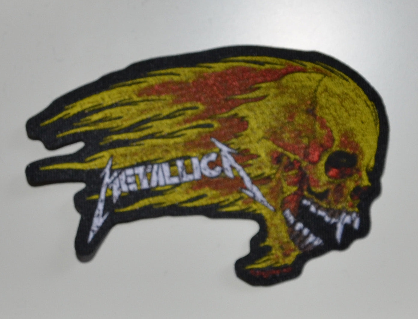 METALLICA - Flaming Skull Cut Out - 11 cm x 7,3 cm - Patch